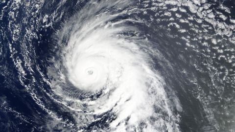 El huracán Kirk atravesó el océano Atlántico el 3 de octubre de 2024. Fue una tormenta real, como lo capturó el modelo GFS después de que predicciones similares resultaran ser "fantasmas".