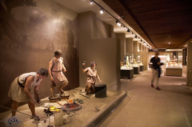 Ankara has more than its fair share of great museums and exhibitions, including the Museum of Anatolian Civilizations, which contains artefacts from key archeological sites of Ankara's surrounding Anatolia region.