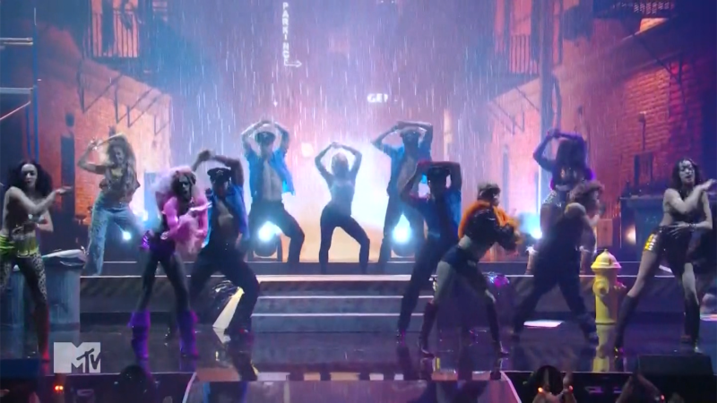Sabrina Carpenter incorporated some protest into her MTV VMA performance