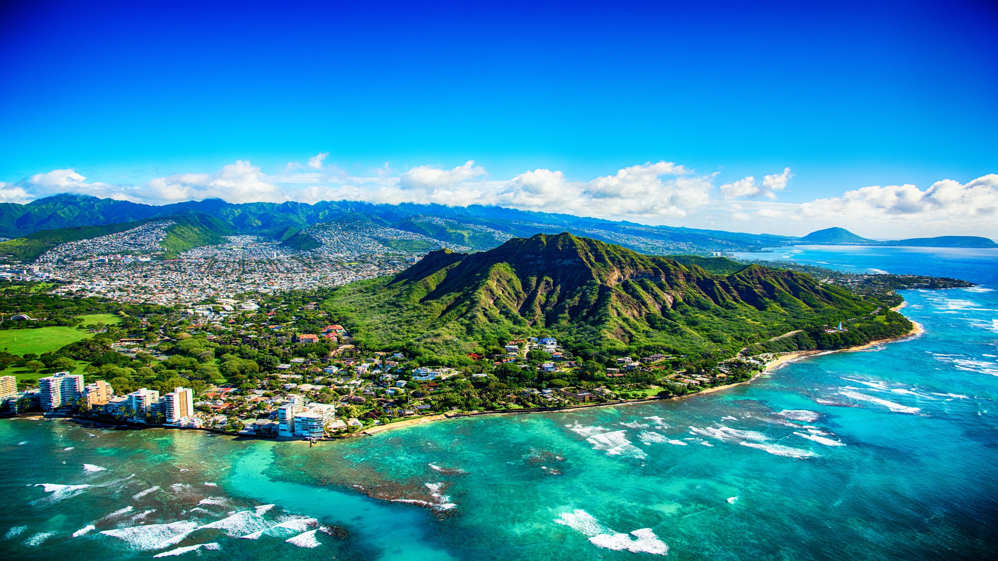 We found the best flight deals to Hawaii for less than $200 round trip