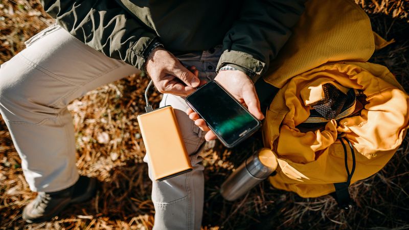 battery power pack in hand luggage