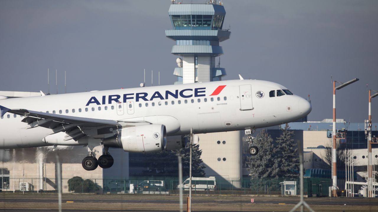 Air France plane landing at Henri Coanda International Airport.