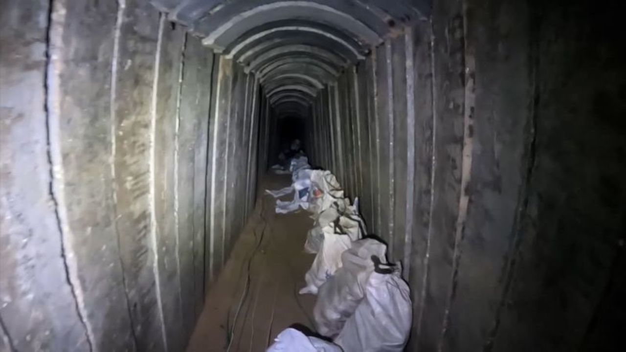 idf-hostage-tunnel-thumb.jpg