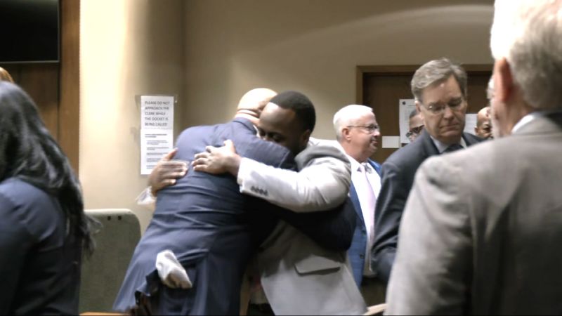 3 former Memphis officers acquitted in fatal beating of Tyre Nichols after he fled a traffic stop