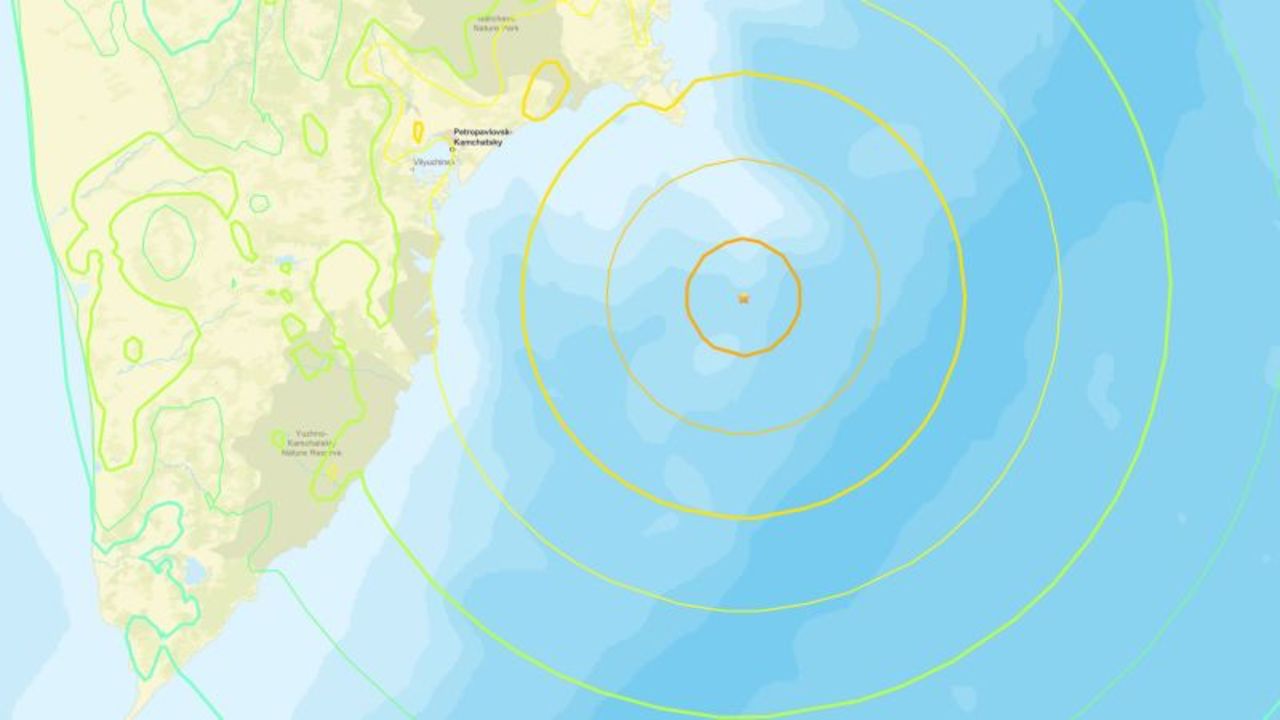 Alertas de tsunami para países del Pacífico tras sismo: evacuaciones,  réplicas y más | CNN