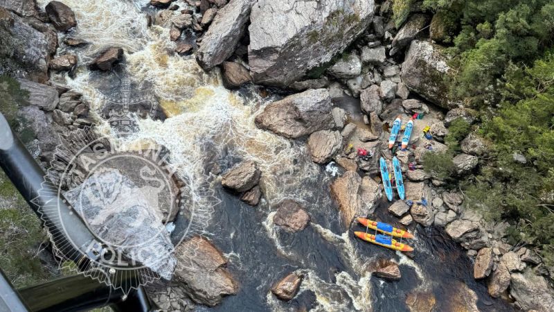 Kayaker’s leg amputated in 20-hour ordeal trapped between rocks on Australia river | The Gentleman Report