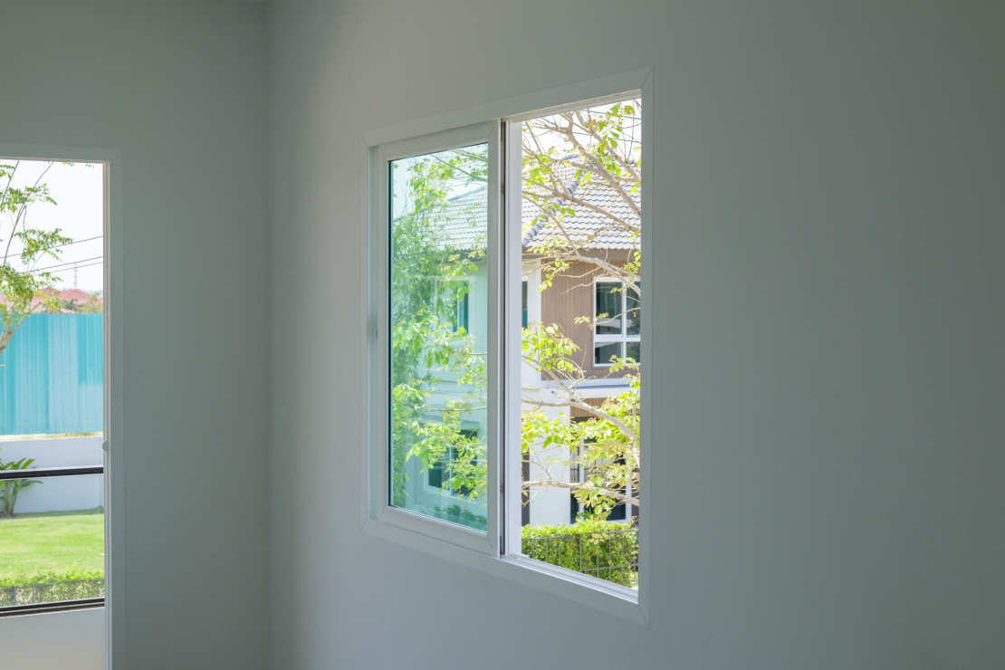 Sliding window in an empty room