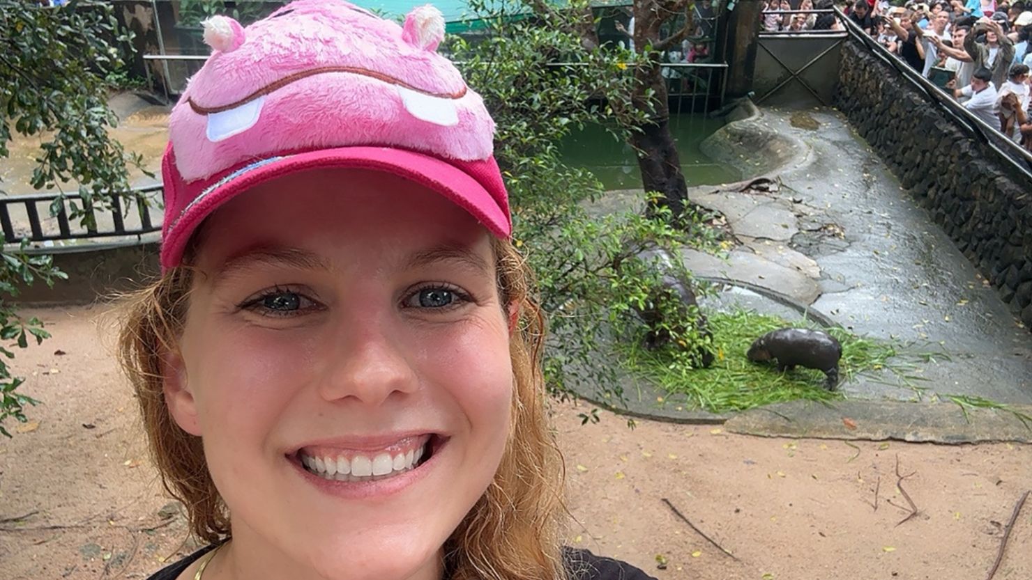 New Yorker?Molly Swindall decided to fly from New York to Thailand to see baby hippo Moo Deng in person.