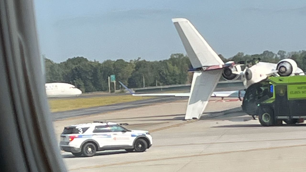 Two Delta planes collided as both were taxiing for takeoff from Atlanta Hartsfield Jackson International Airport this morning, the airline tells CNN.<br /><br /><br /><br /><br />MS: 20948055<br />Source: CNN<br />Location: Atlanta, Georgia<br />Shot date: 9/10/2024