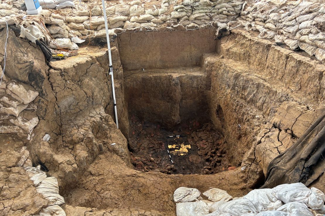 The grave is the ninth tomb excavated by researchers at the El Caño Archaeological Park, which is known for its richness in archaeological discoveries and lavish burial chambers.
