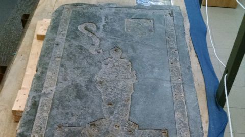 The United States’ oldest surviving tombstone from 17th century Jamestown has been identified as black limestone originally from Europe.