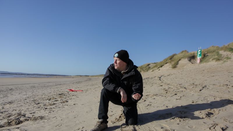 Вижте всички теми Връзката е копирана Следвайте Анди Динсдейл започна