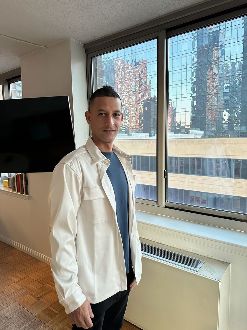 Heury Gómez, 43, has spent close to three months in ICE detention.