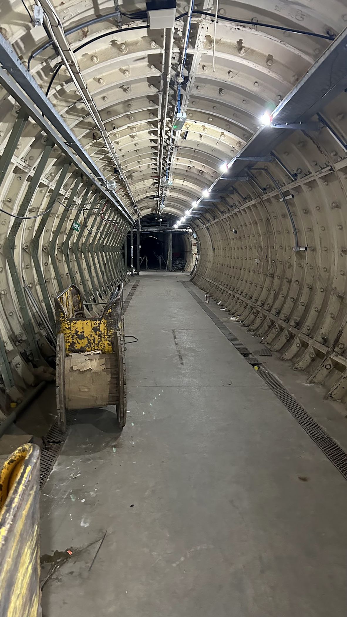 <strong>Streets and avenues:</strong> The tunnels were originally built as two long "streets," then in the early 1950s it was expanded with the addition of several "avenues."