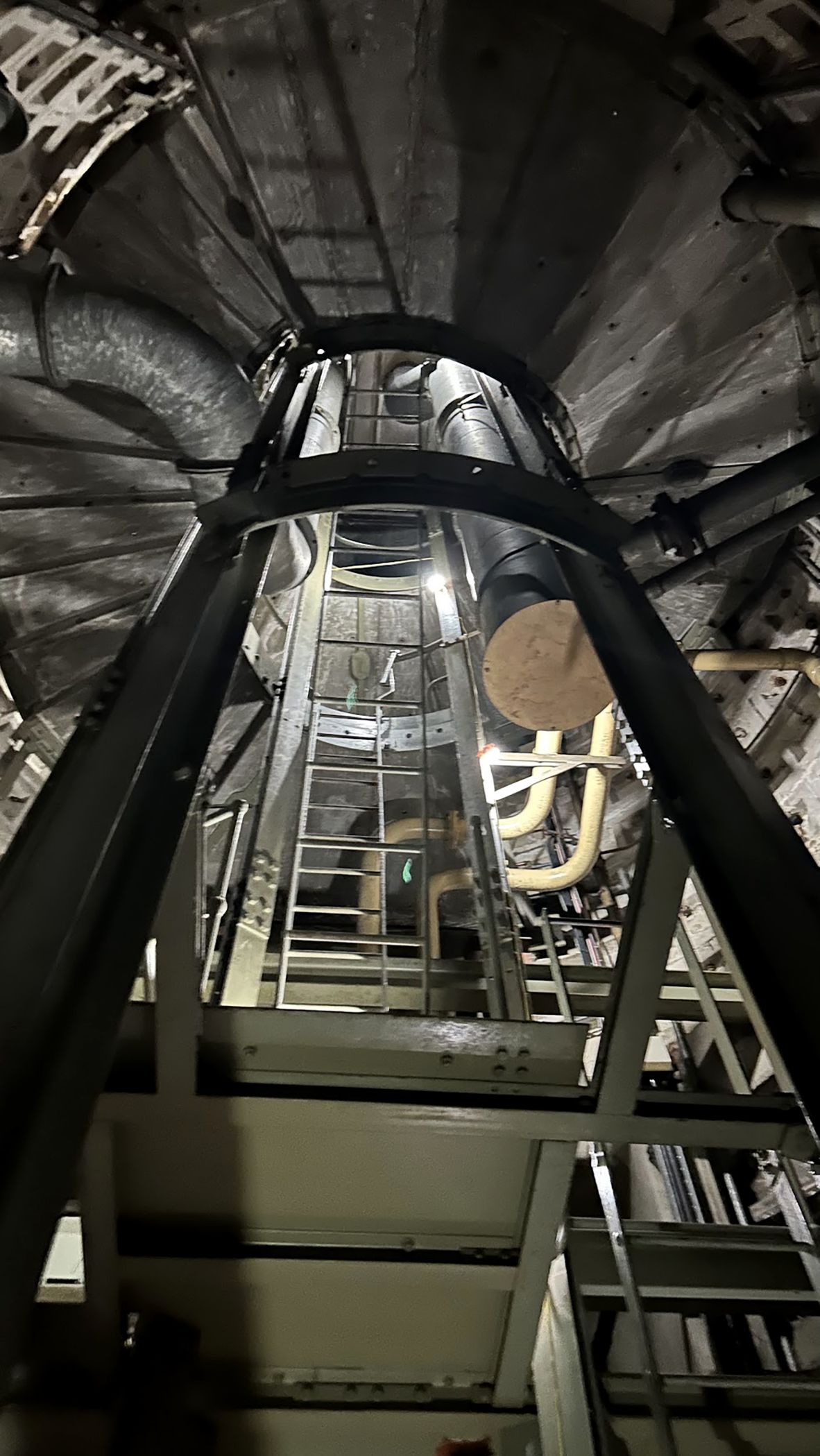 <strong>Tunnels and shafts: </strong>The tunnels were built between 1940 and 1942 as a deep-level air raid shelter during World War II.