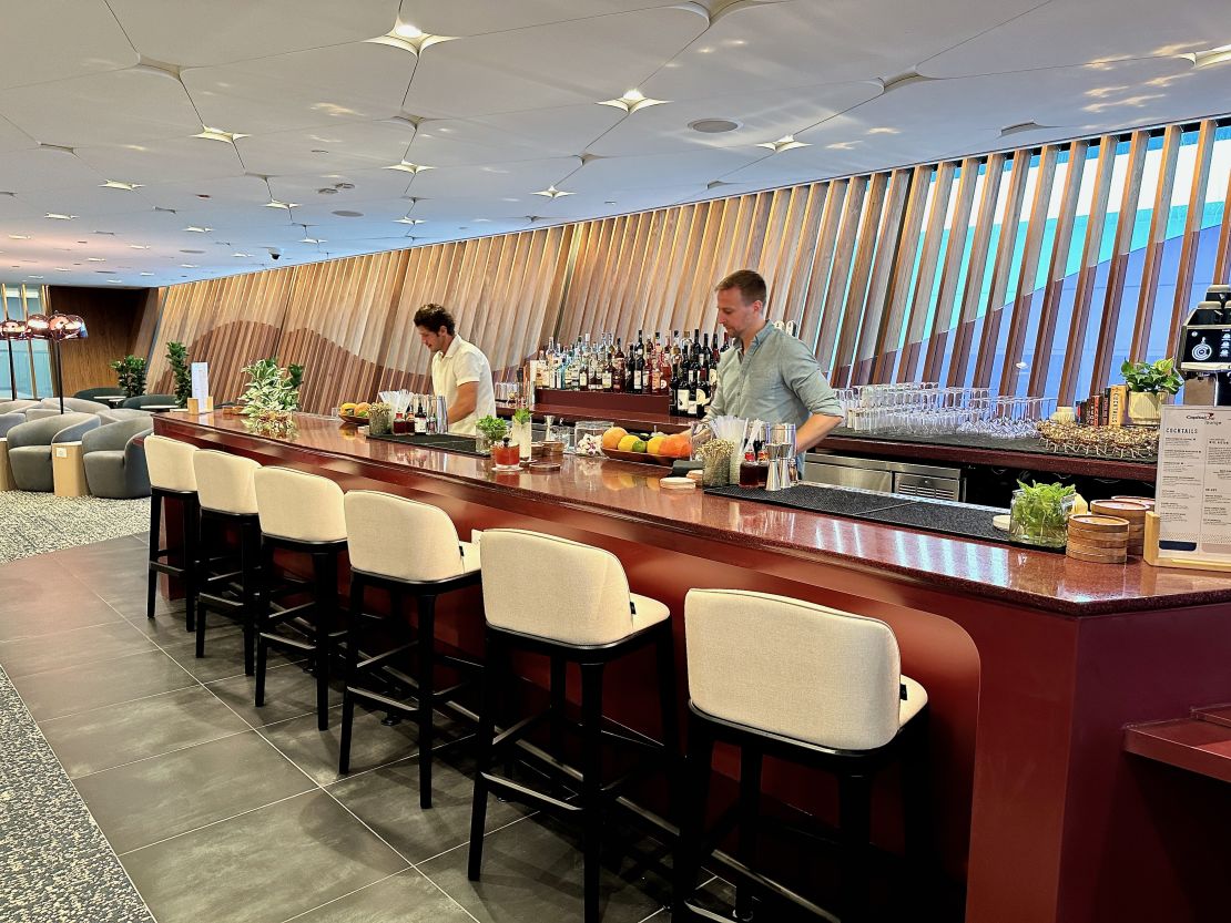 A photo of the bar at the Capital One Lounge at Washington Dulles International Airport (IAD)