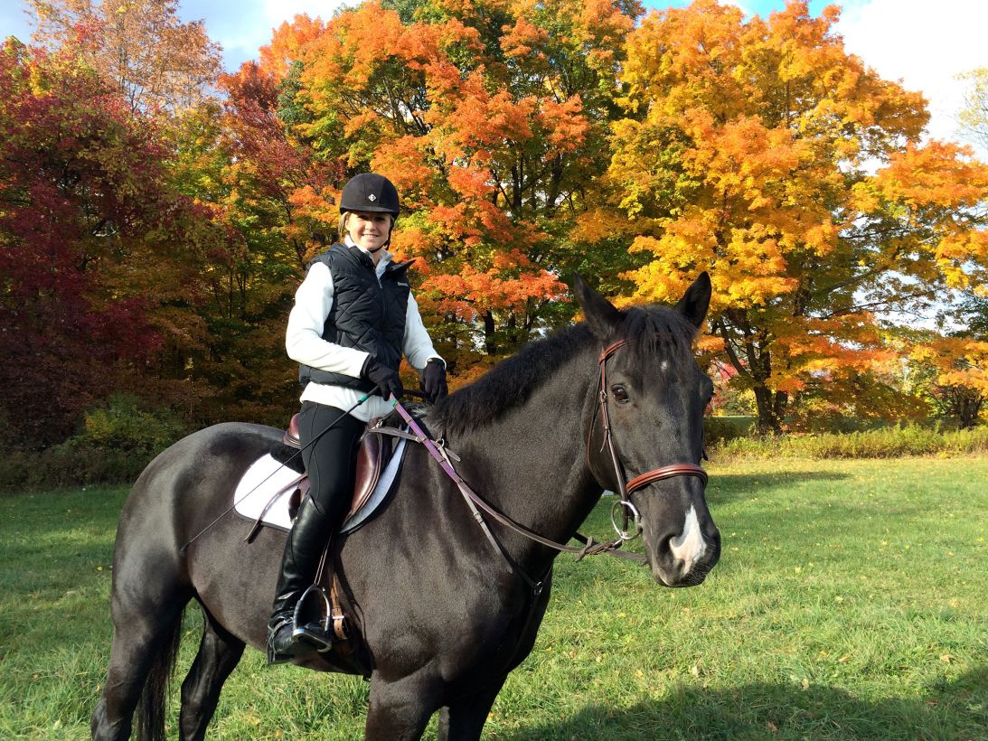 Baylie Grogan on her horse, Dark Secret.