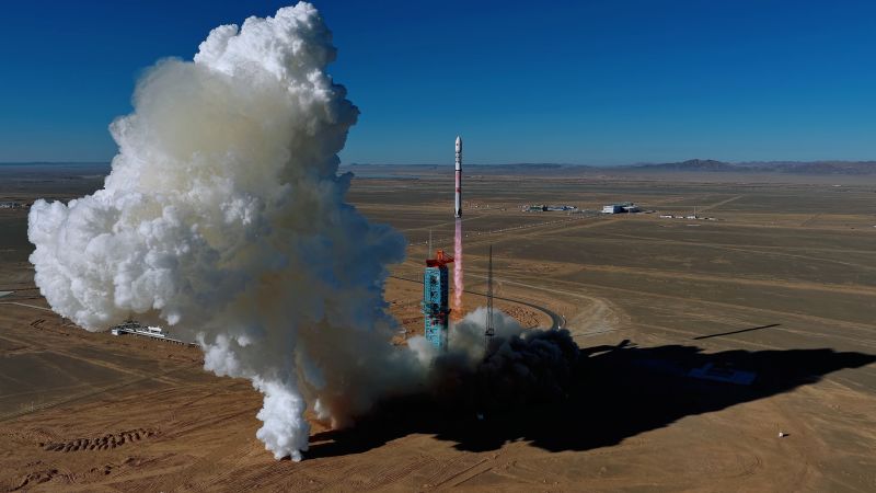 Chinese reusable booster explodes during first orbital test, in failed bid to catch SpaceX