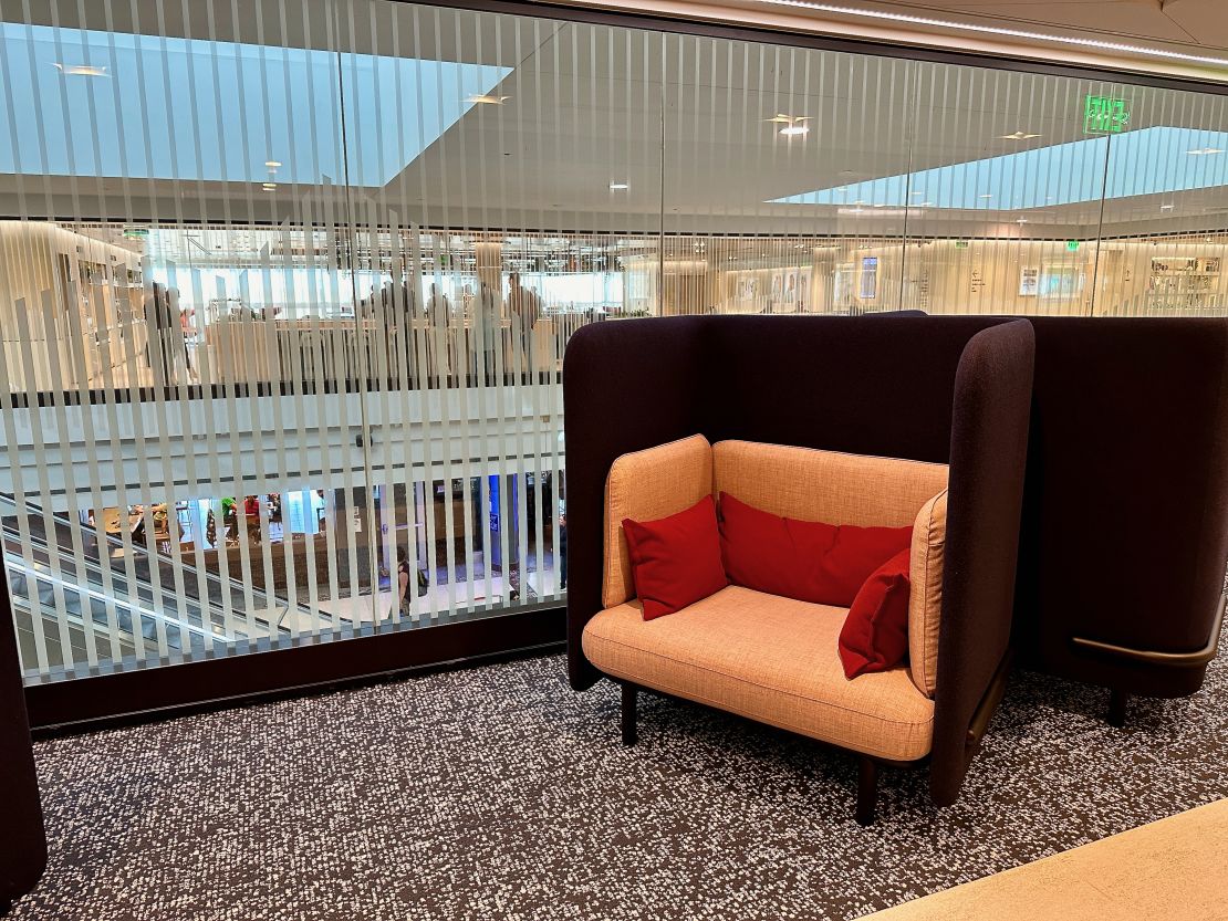 A photo of a lounge chair in the Capital One Lounge in Denver