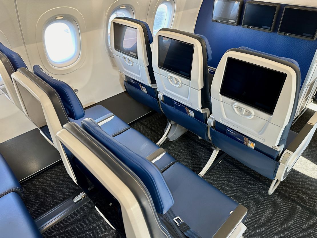 A photo of Economy Plus seats on United's Airbus A321neo