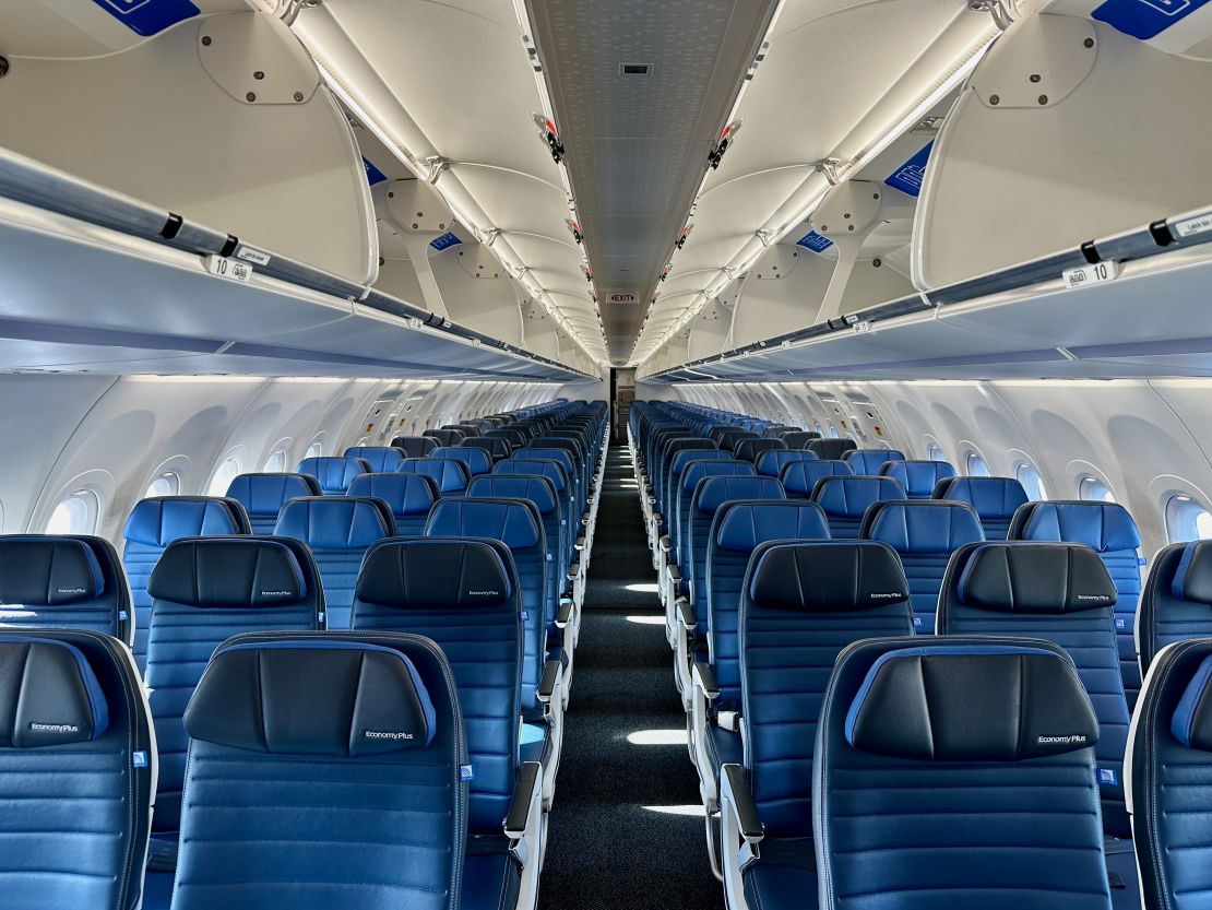 A phot of United's Airbus A321neo economy cabin