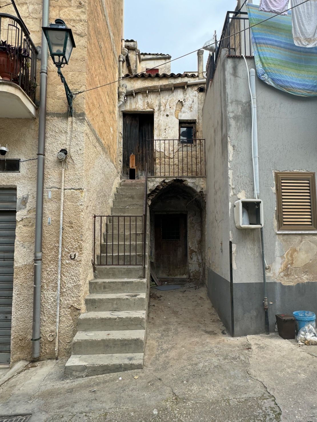 Italian Cristian Salucci paid €1,000 (around $1,027) for this 70-square-meter house, and plans to spend around €100,000 ($102,700) renovating it.