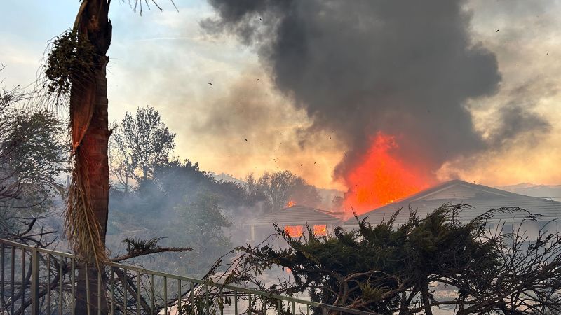 25 million people in California face “life-threatening” fire warning