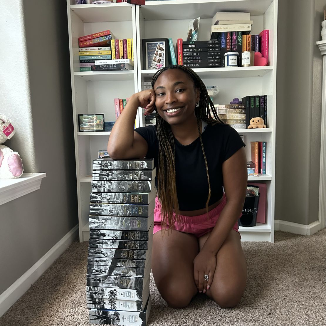 Kendra Keeter-Gray posts book-related content to her TikTok channel, 