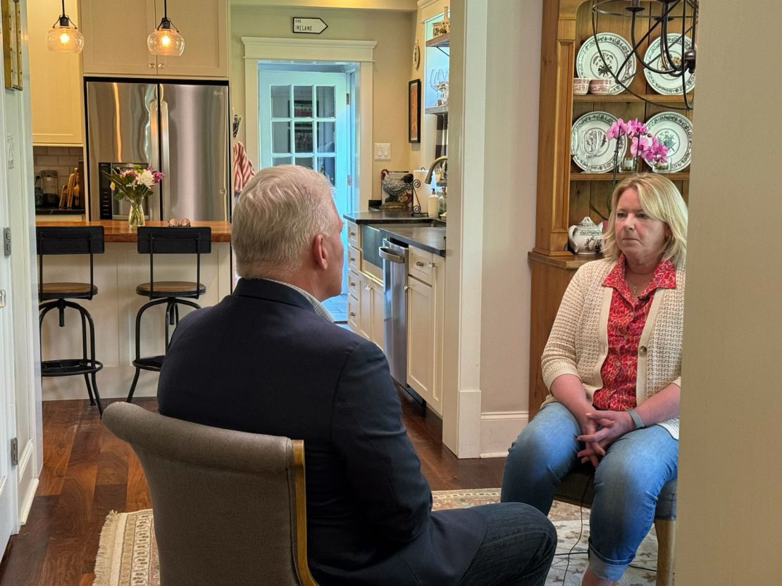 John King speaks with Pennsylvania voter Linda Rooney in Media, Pennsylvania.