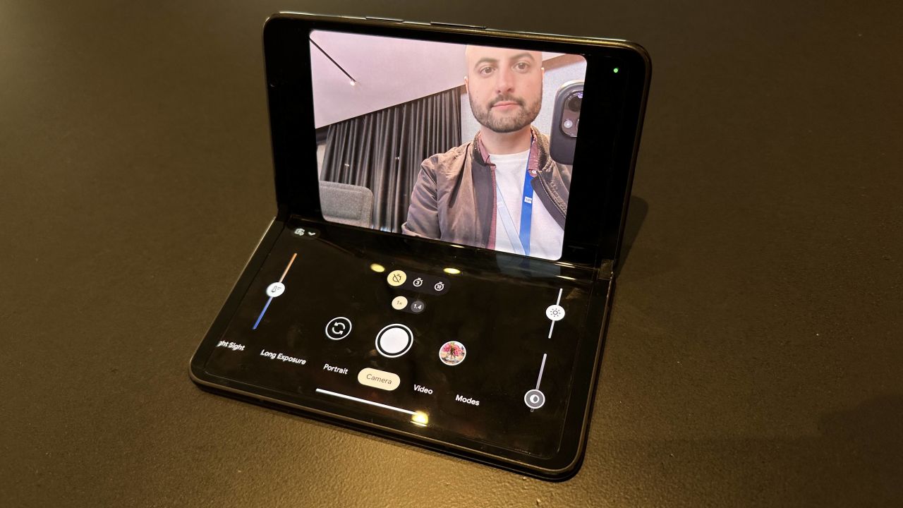 google pixel fold preview cnnu 4