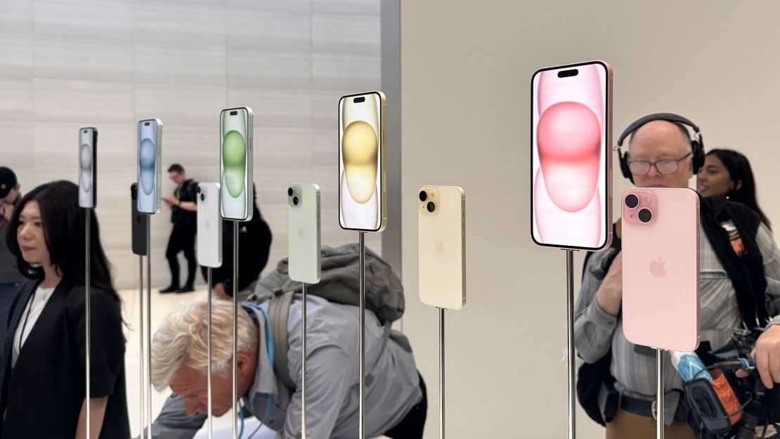 iPhone 15 hands-on: Preorders, release date, price