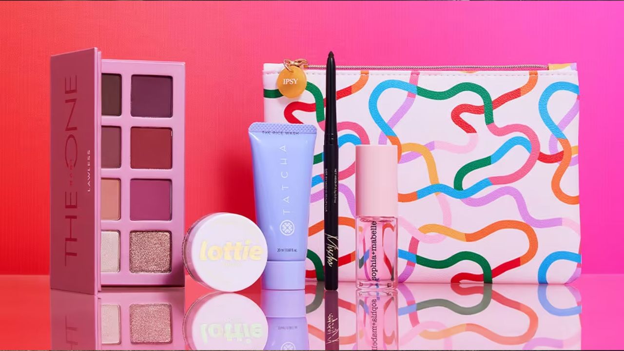 ipsy-glam-bag.jpg