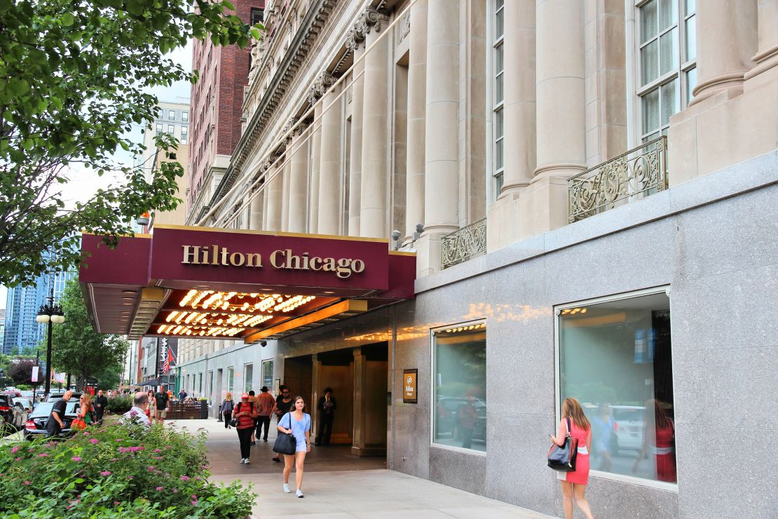 A photo of the exterior of the Hilton Chicago hotel