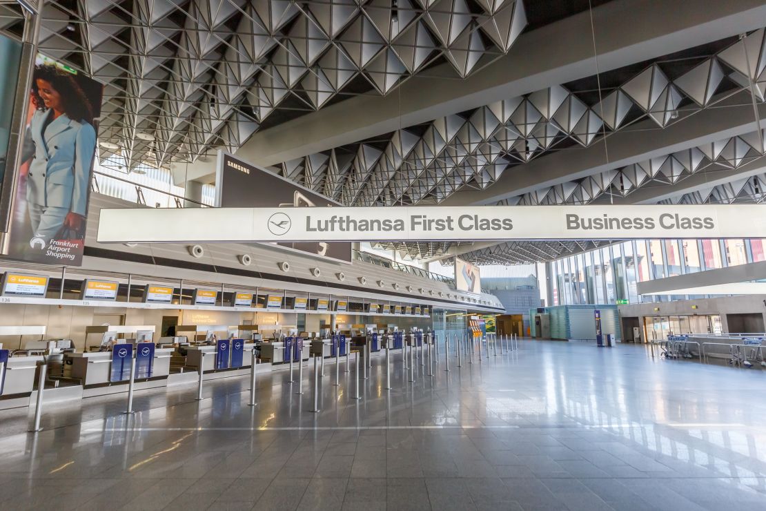 A photo of the Lufthansa first and business class check in counters at Frankfurt Airport (FRA)