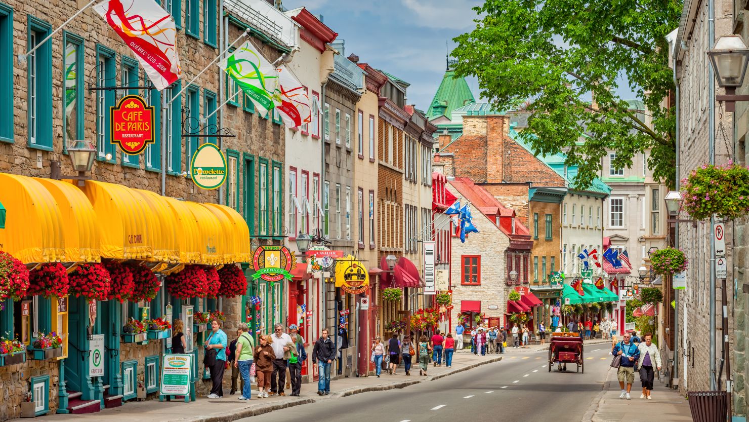 A photo of a street in Rue Saint-Louis in Quebec City
