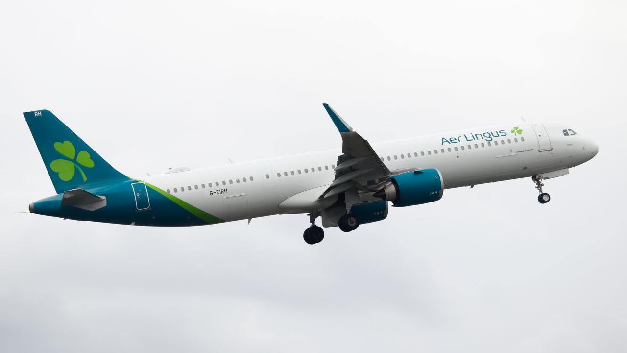 A photo of an Aer Lingus Airbus A321neo departing Manchester