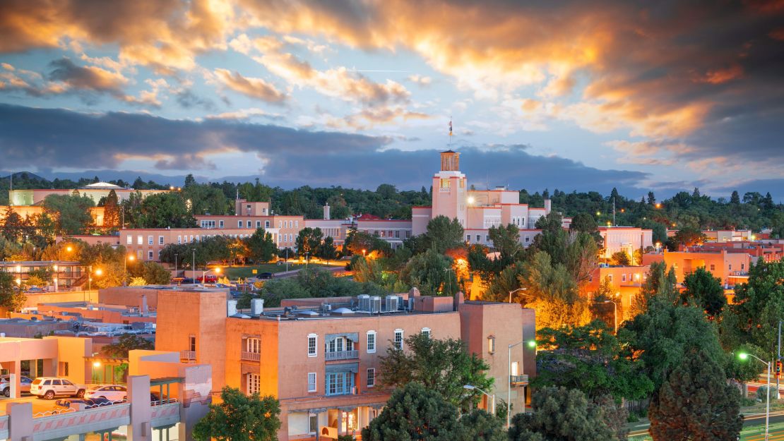 A photo of the Santa Fe, New Mexico skyline