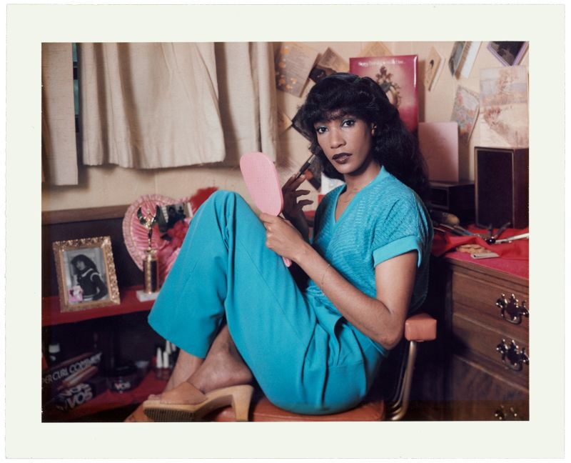 アート・デザイン・音楽 Women Prisoner Polaroids Vintage polaroids of female prisoners paint an intimate picture of