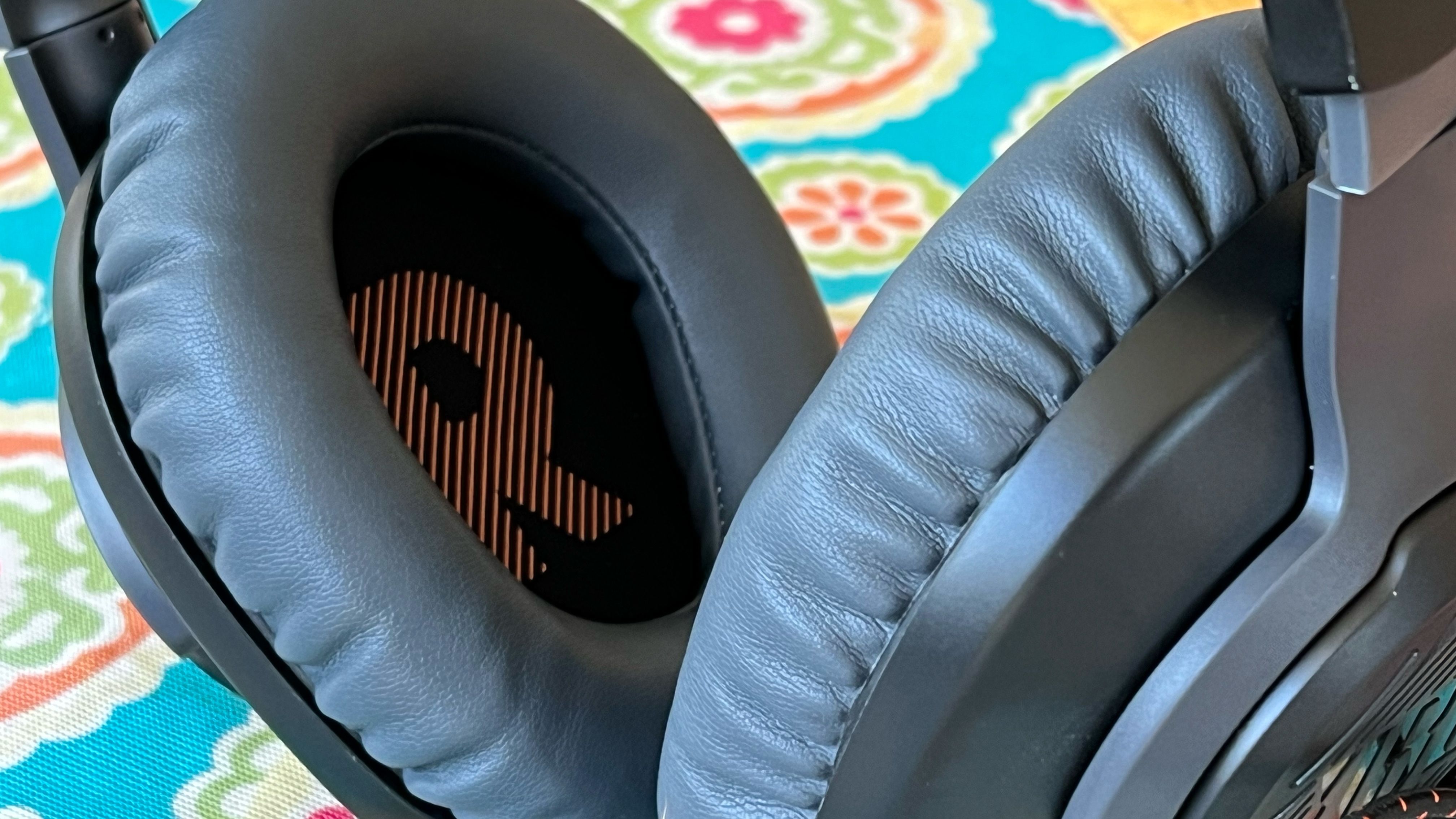 JBL Quantum 100P - Wired Over-ear Gaming Headset Review [PS4/PS5