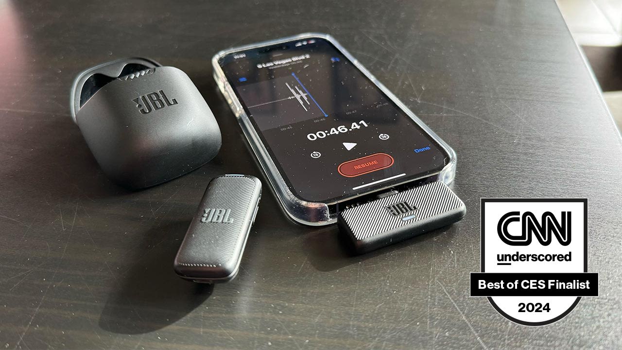 JBL quantum wireless mic ces finalist 2024.jpg