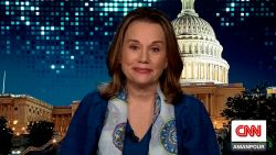 Julianne Smith.jpg