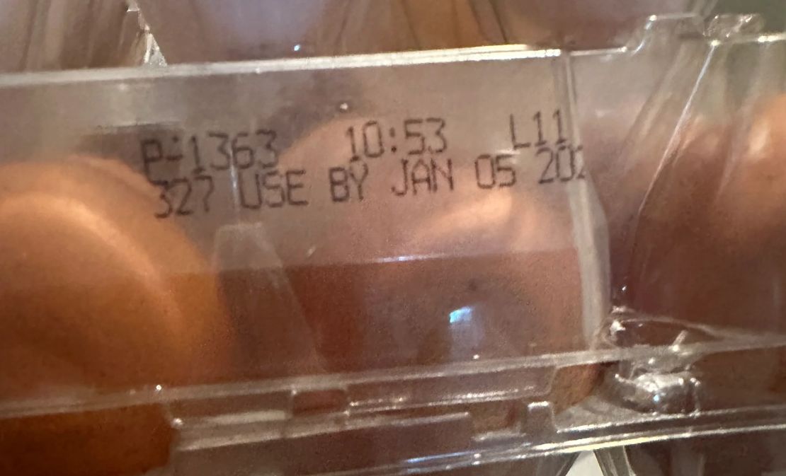 Recalled Kirkland Signature Eggs have the numbers 327 and P1363 on the carton and a best-before date of January 5, 2025.