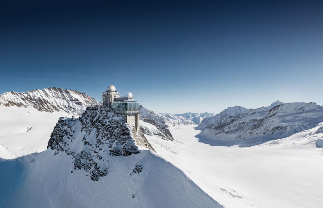 Switzerland’s Jungfraujoch station offers travelers a diverse array of international cuisine.