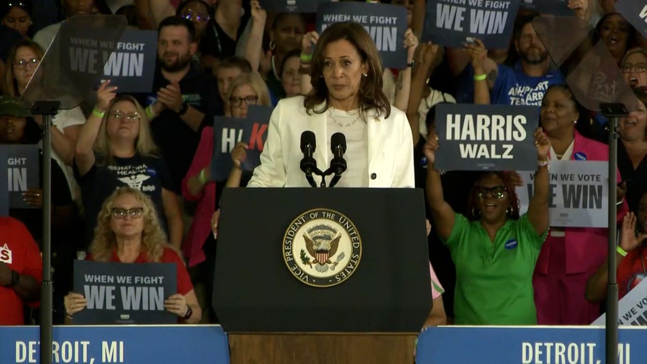 kamala harris interrupcion discurso trax.00_00_30_09.Still001.jpg