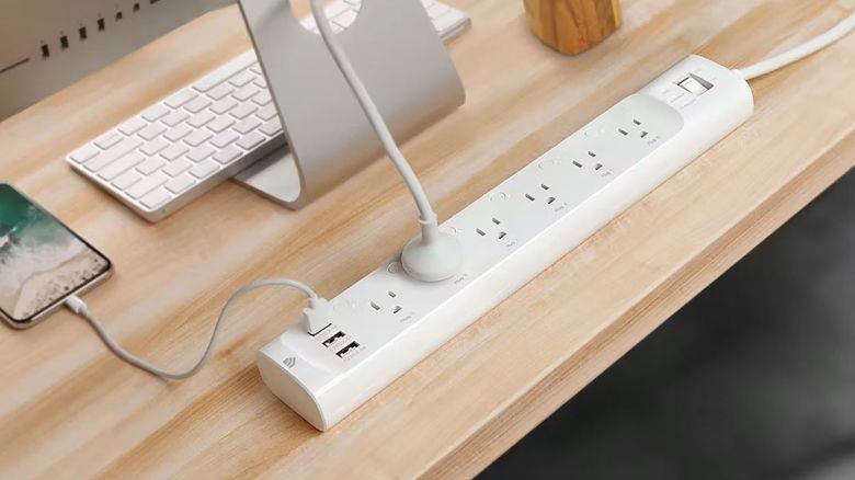 Kasa Smart Plug Power Strip.jpg