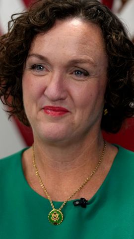 katie porter thumb clean vrtc.jpg