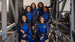 Katy Perry y otras cuatro mujeres irán al espacio.
