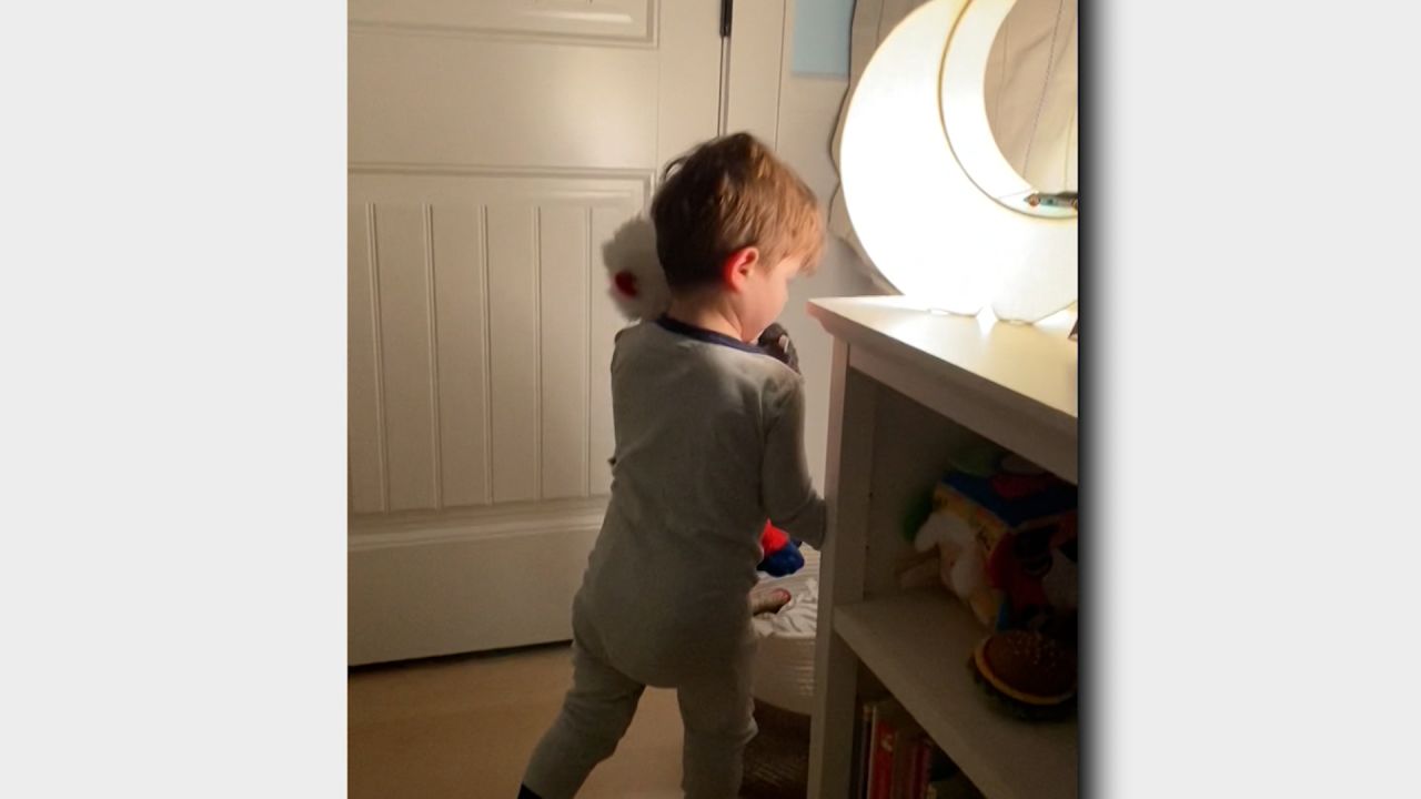 Ready to ‘fall back’? How to help your baby adjust their sleep to the time change