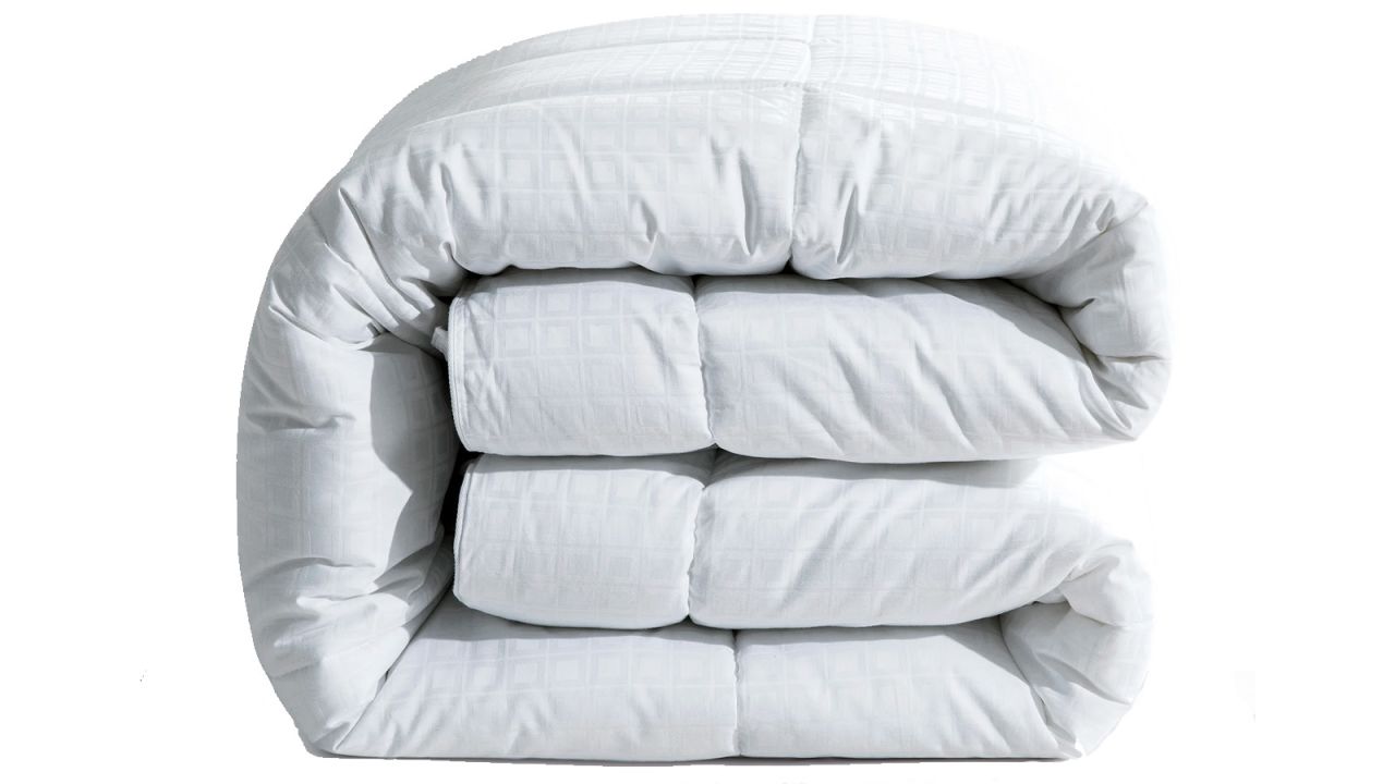 King Wayfair Sleep? All Season Down Alternative Comforter .jpg