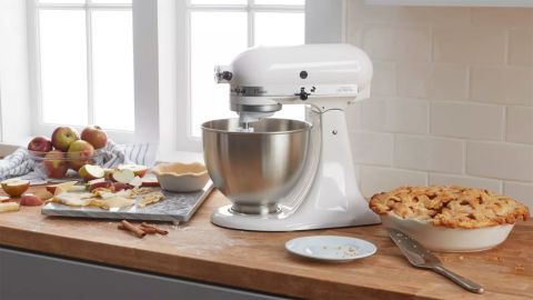 KitchenAid Classic 4.5-Quart Stand Mixer